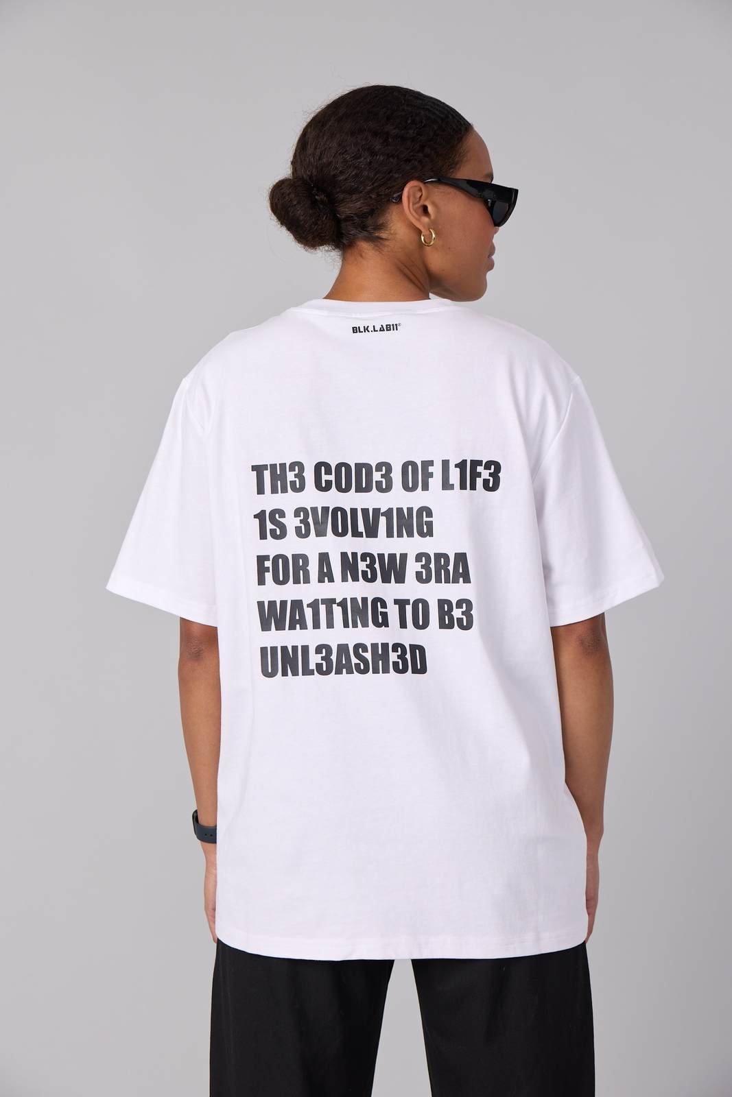 11REFLECT ICON BOX TEE #2