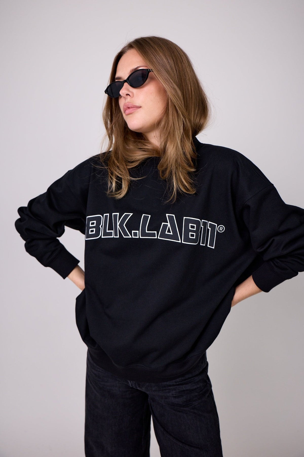11WILD CREW NECK