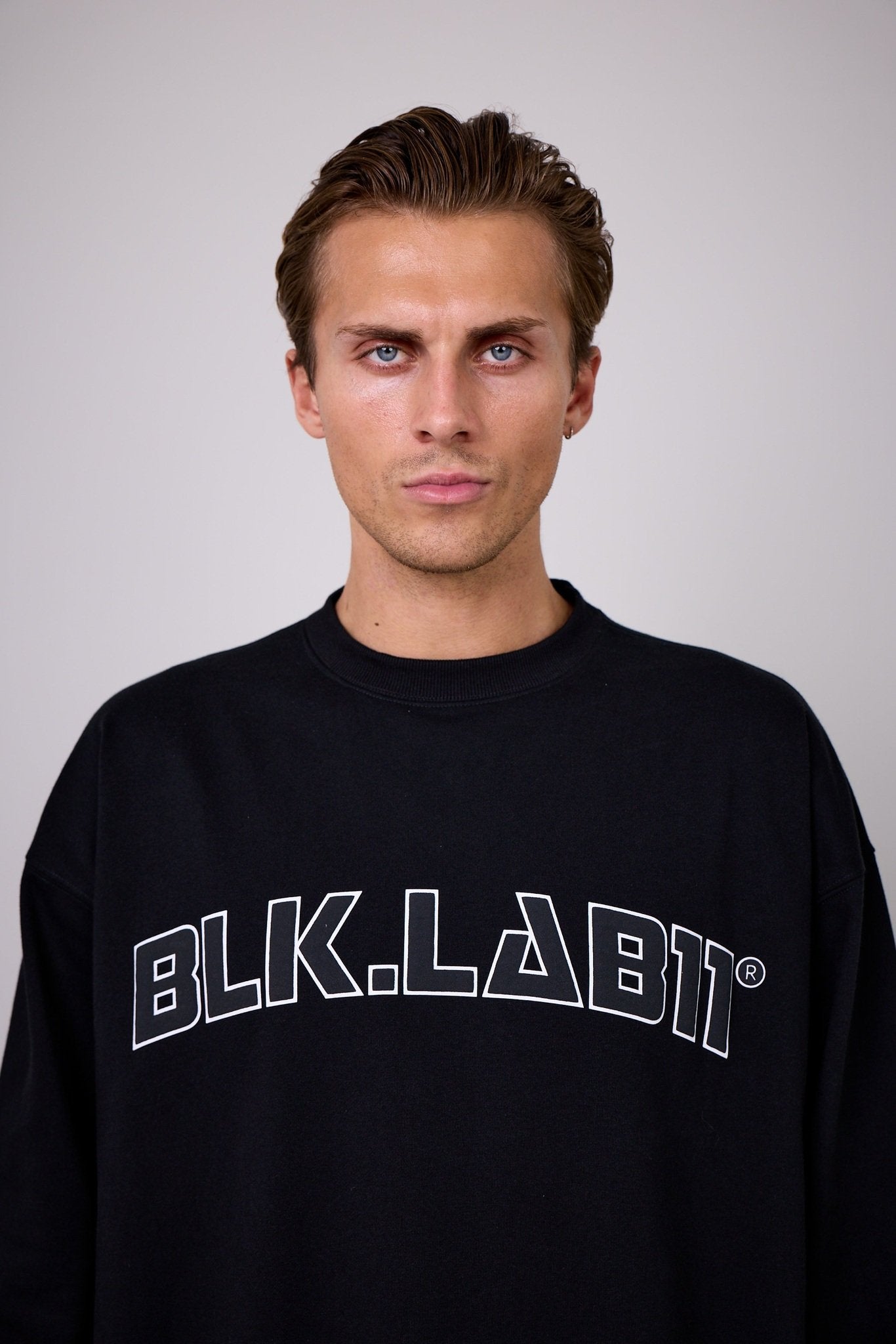 11WILD CREW NECK